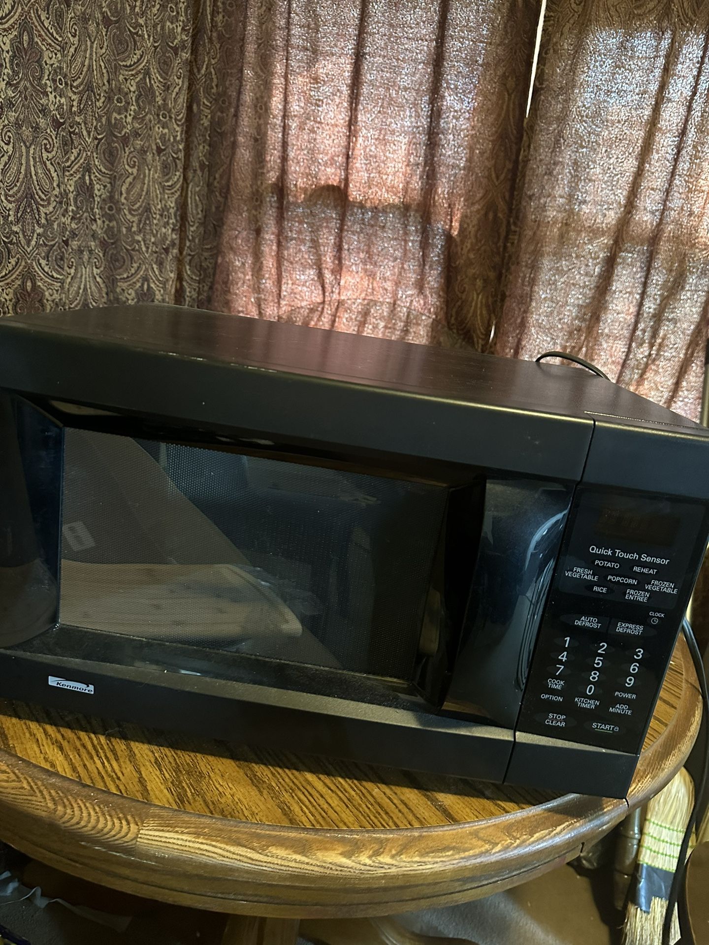 Auction Ohio  Kenmore Microwave