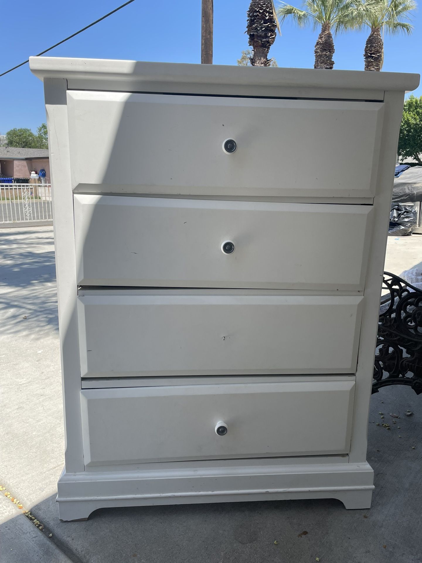 White Wood Dresser