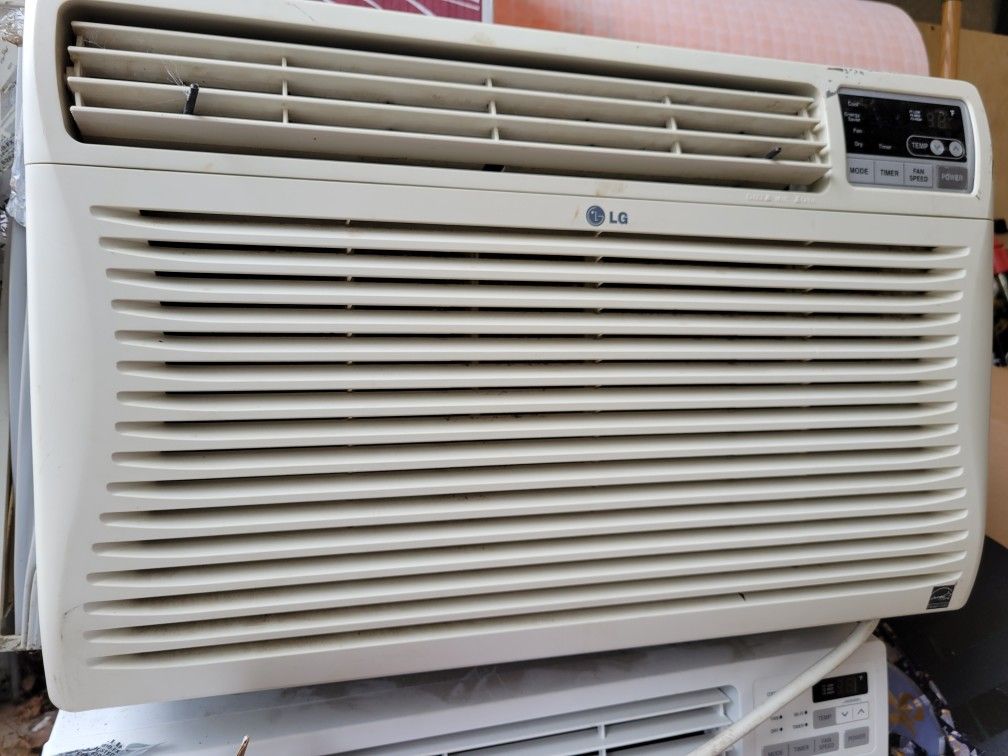 12000 BTU Window AC