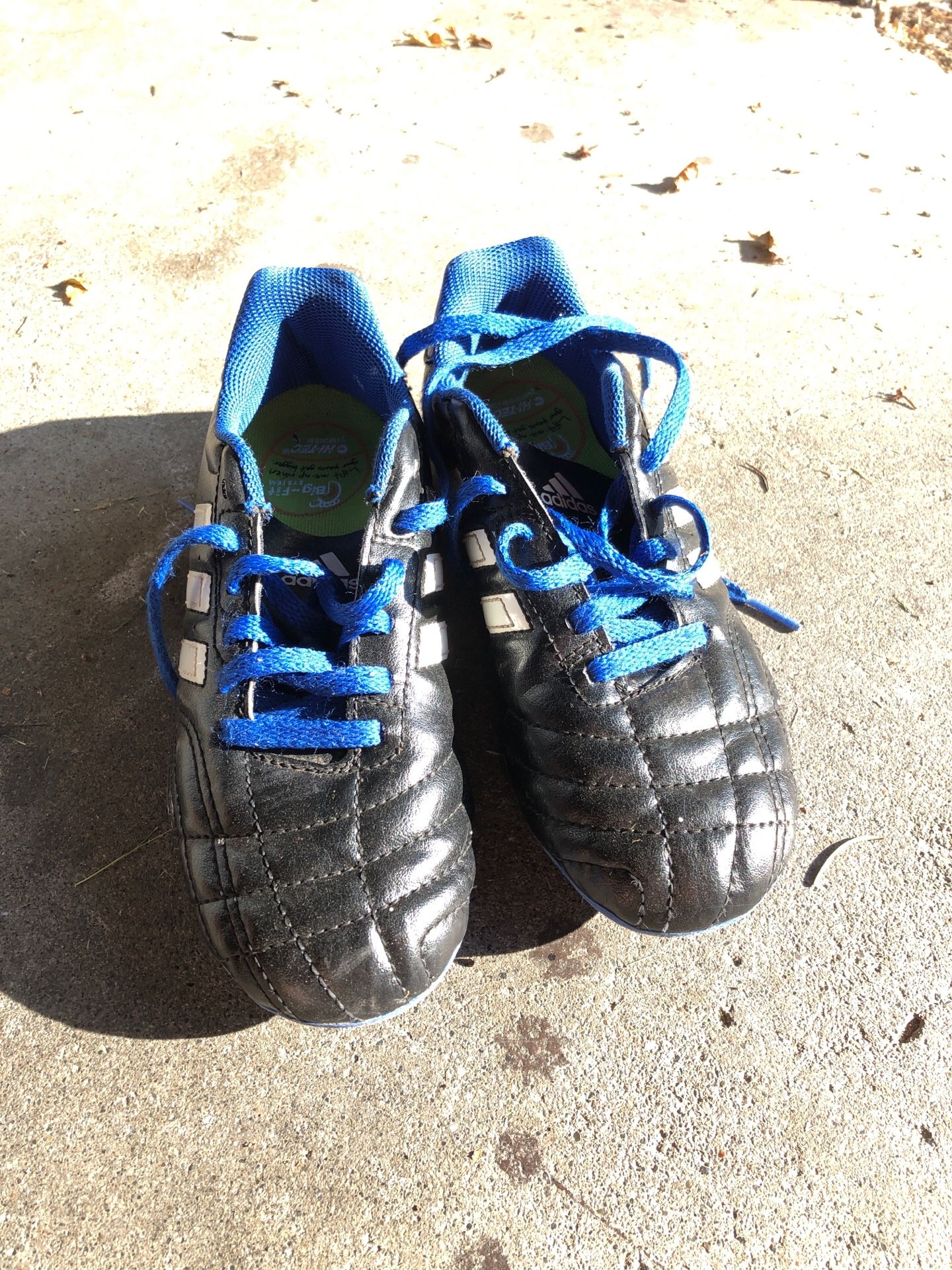 Youth cleats - size 2, with shin guards