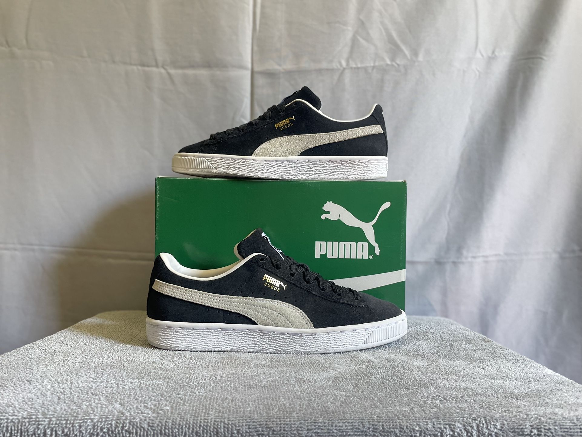 ⭐️ Puma Classic XXI (men size: 7) ⭐️