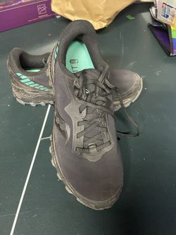 Saucony Peregrine Ice Women’s Size 10