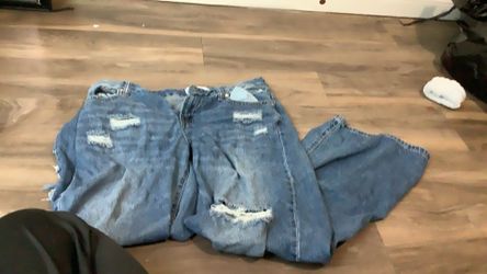 Telepatia Distressed Wide-Leg Jeans | Medium Wash Denim | Trendy Baggy Fit