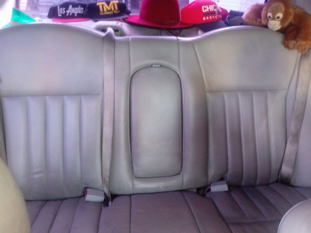 2004 Lincoln Town Car