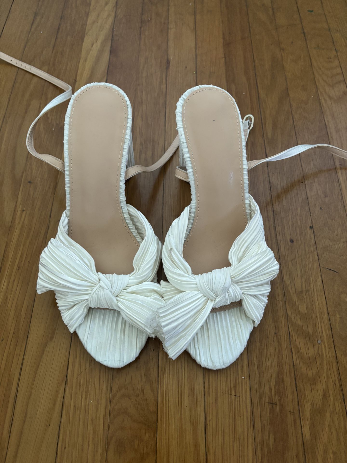 White Bow Heels