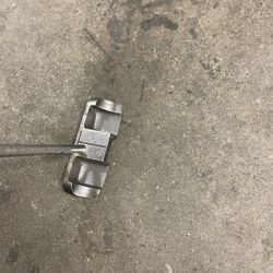 Putter (T-Roll “Resolute”)