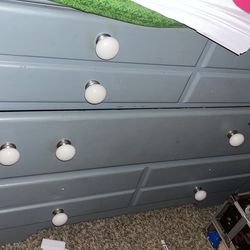 Dresser 3 drawer