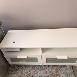 Media Table