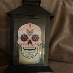 Skeleton Lantern 