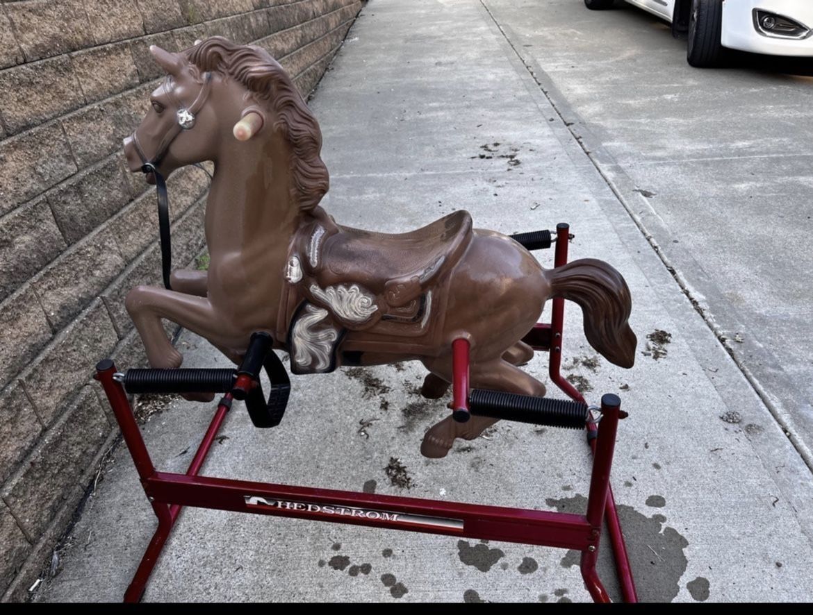 Vintage headstrom rocking horse plastic blown mold metal frame with springs