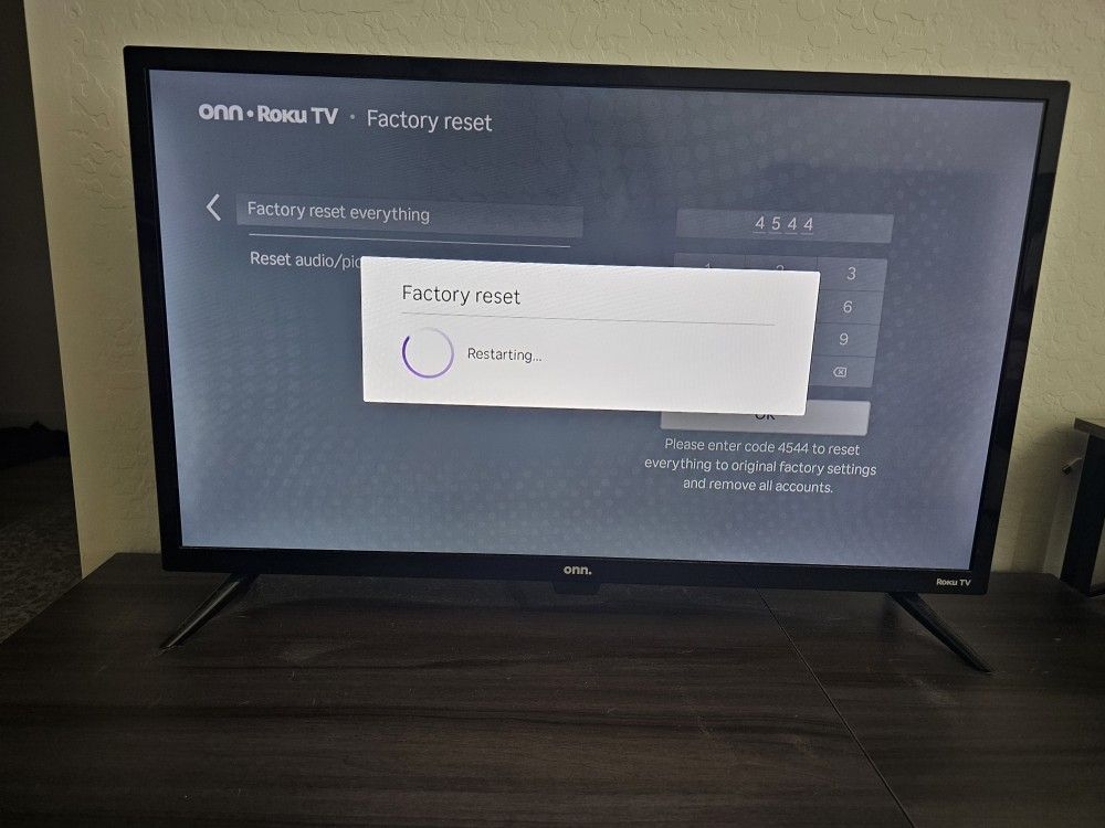 Roku 30"