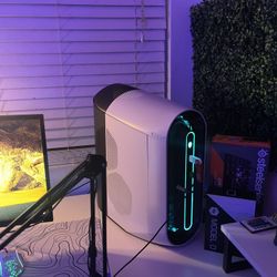 Alienwear Aura R12 I7000k 3070 32gb DDR Ram 1tb Samsung Pro Ssd Hhd 2tb !!