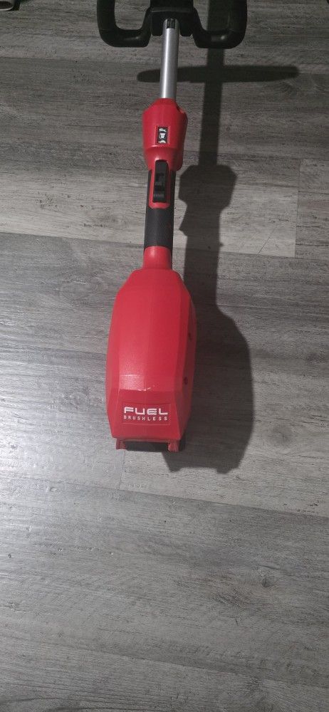 M18 String Trimmer Tengo 2 $200 Each