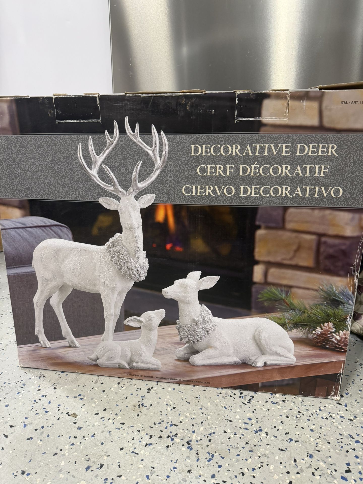 Free Christmas Decorative Deer