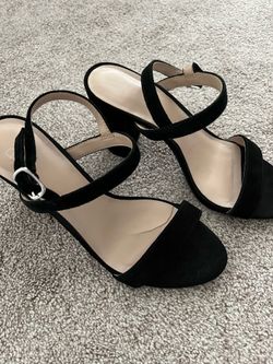Black Heels (Size 6)