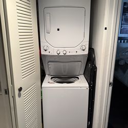 Washer dryer stackable