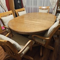 Dining Room Table 