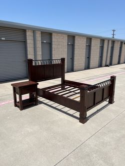 Queen bed