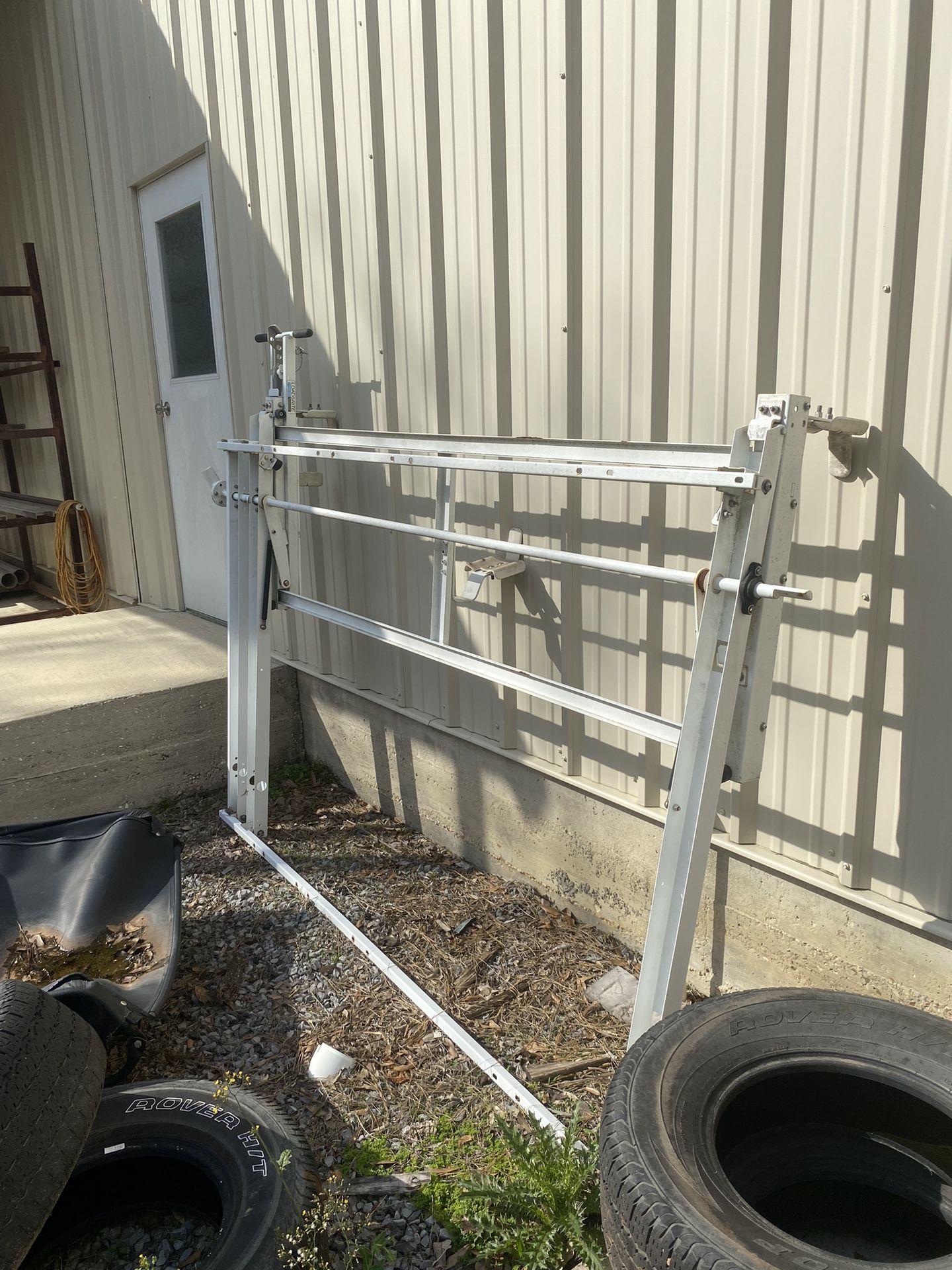 Ladder Racks 2017 & Newer