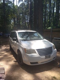 2010 Chrysler Town & Country