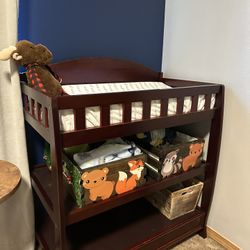 Wood in Diaper Changing Table 