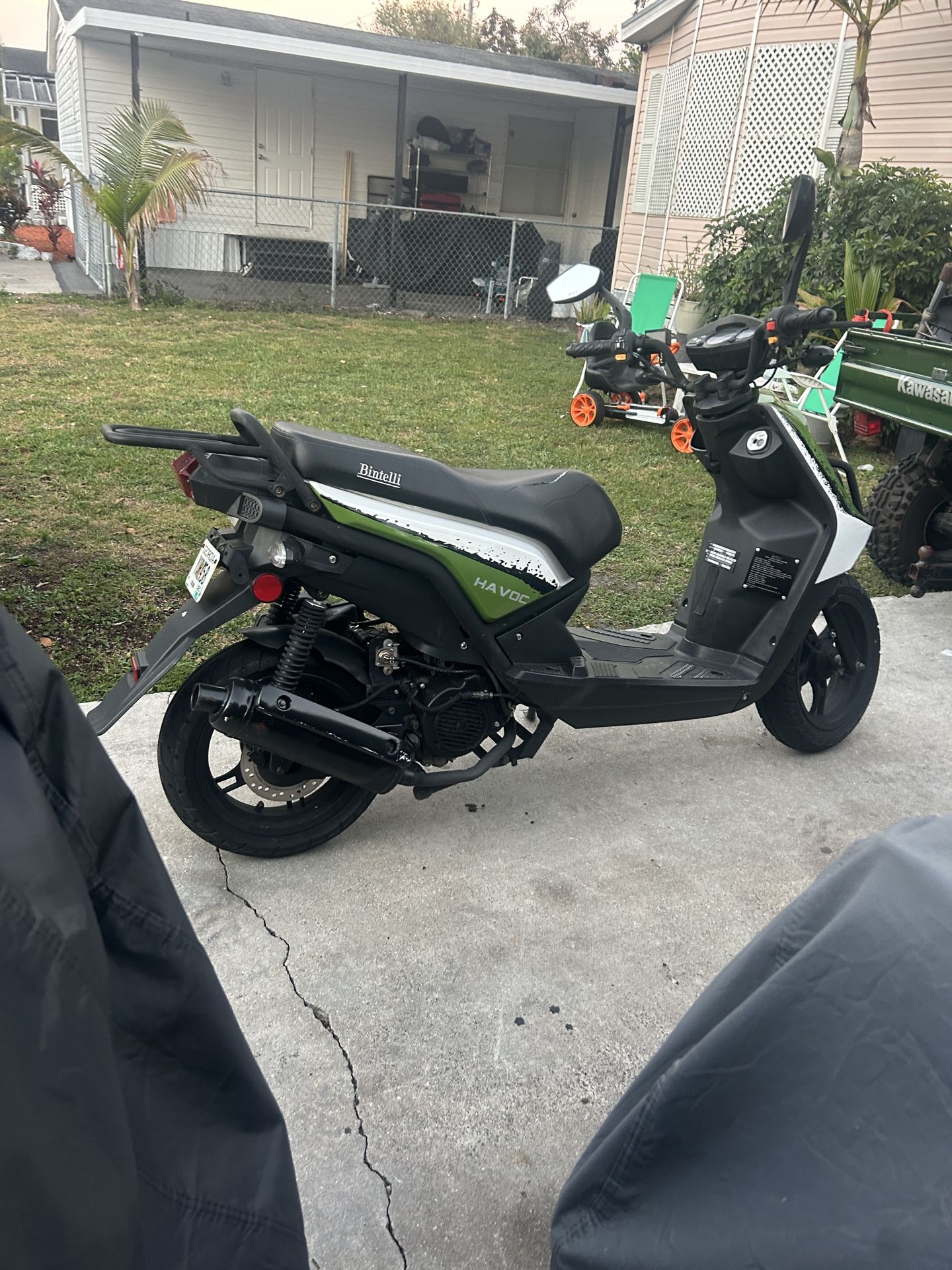 150cc scooter
