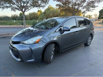 2017 Toyota Prius V