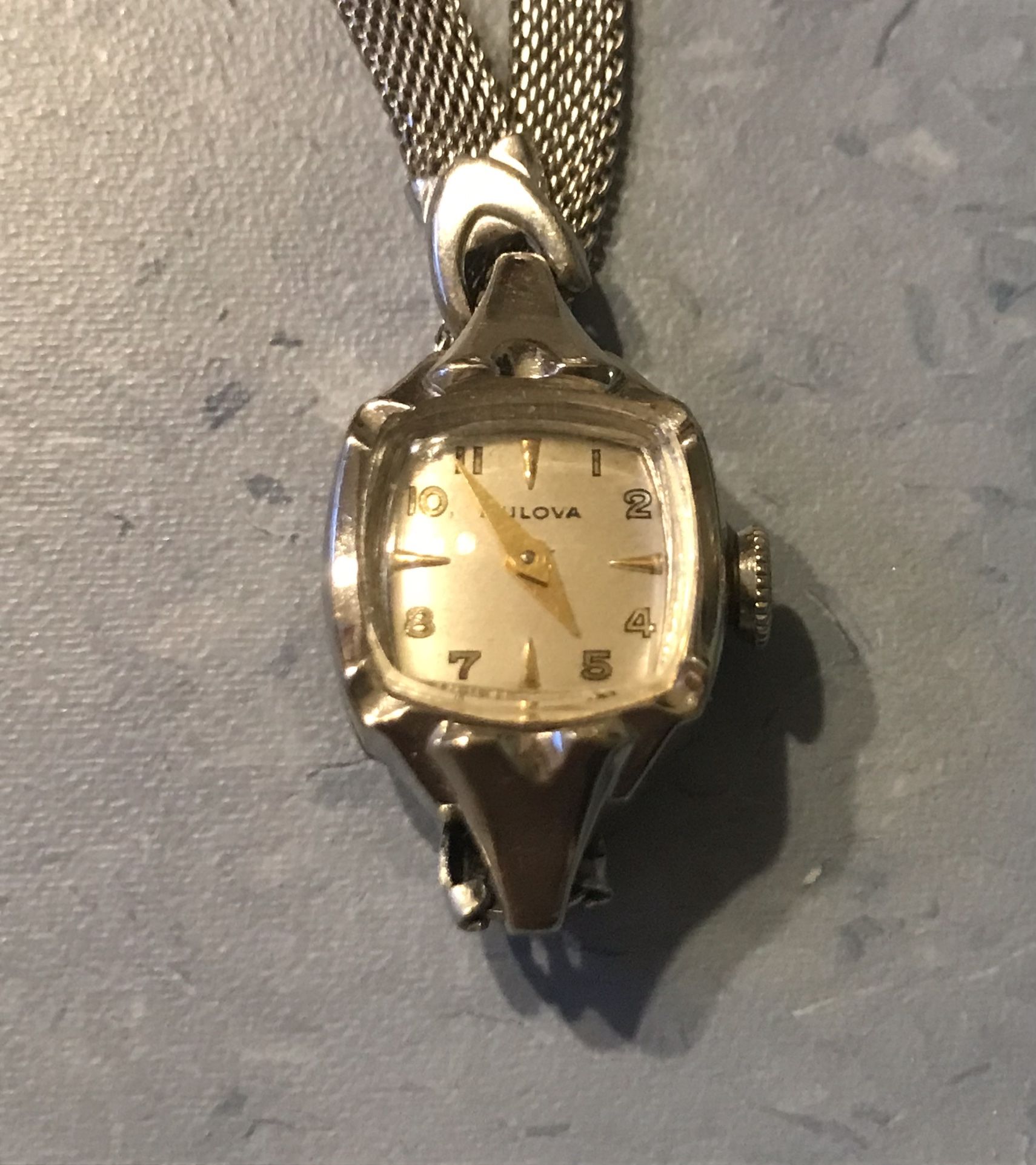 Vintage Antique Bulova L3 10K Rolled Gold Plate Ladies Wrist Watch works great