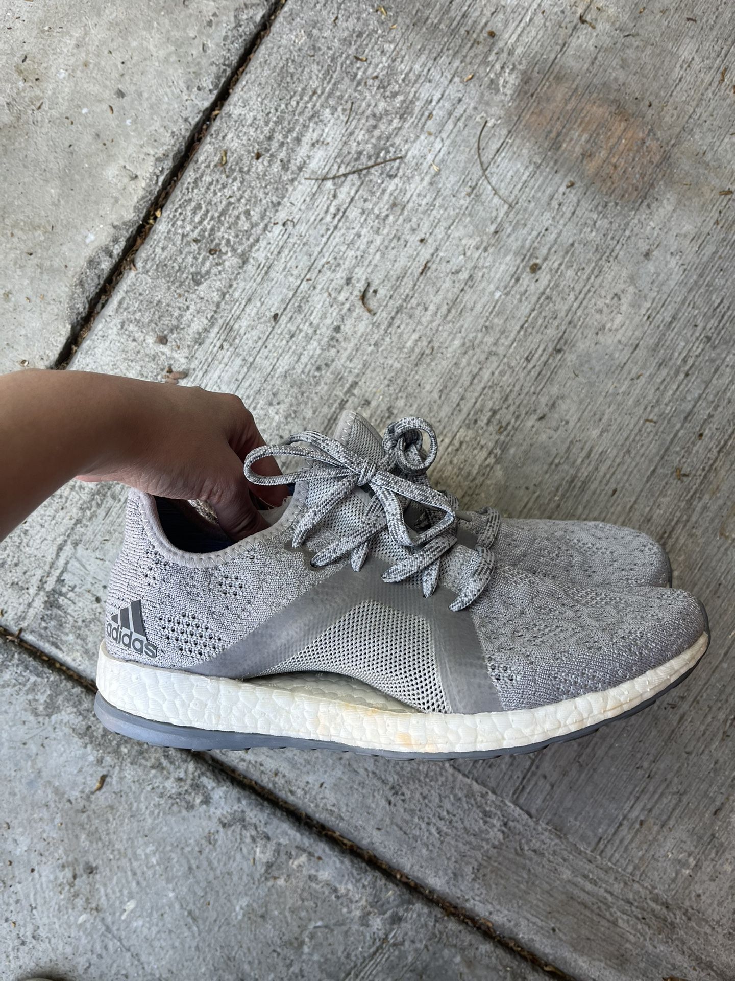 Adidas Size 7.5 Women