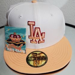 BRAND NEW HAT CLUB EXCLUSIVE DODGERS FITTED WITH  EXCLUSIVE PIN 