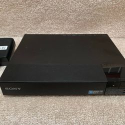 Sony Blu-ray Disc DVD Player Wi-Fi Video Streamer with Remote