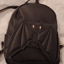 Small Black Bat Backpack 