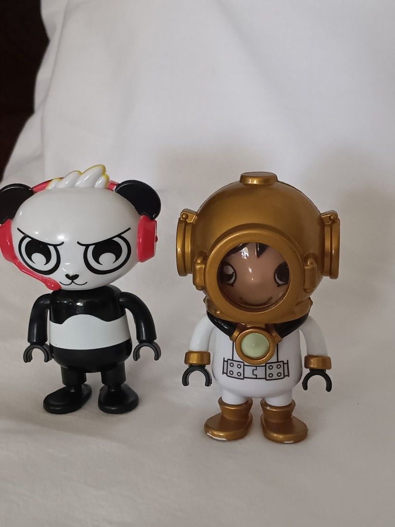 Ryans World Combo Panda And Diver Ryan Action Figures