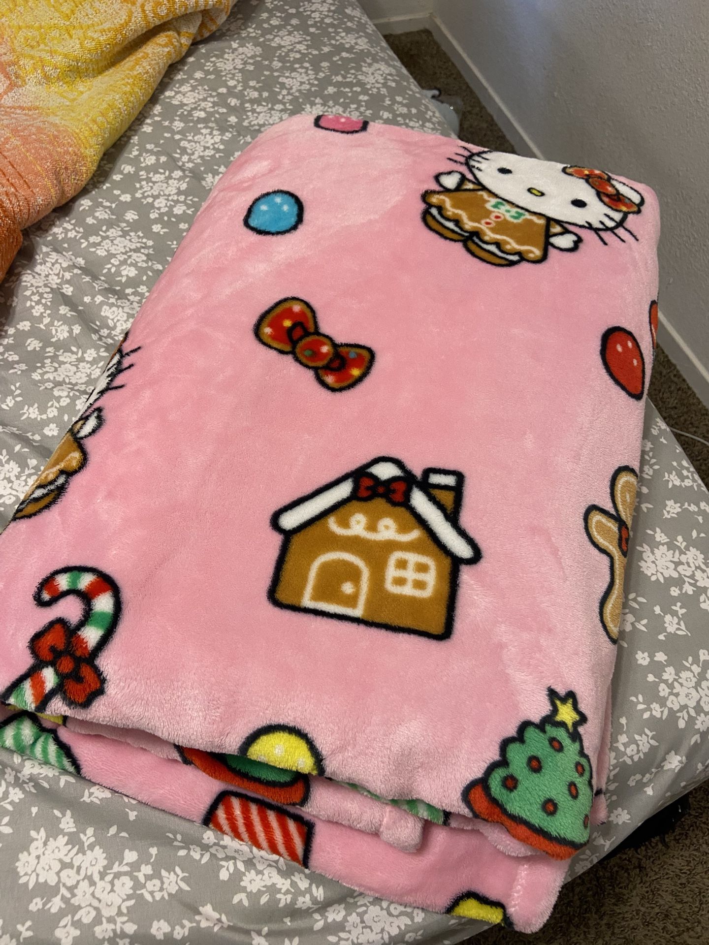 hello kitty twin blanket