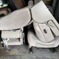 Tahoe Silverado GMC Seats (Grey)