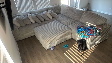 Sectional couch