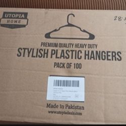 100 Stylish Plastic Hangers