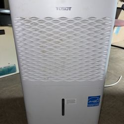 Tosot 50-pint dehumidifier (Grow Equipment)