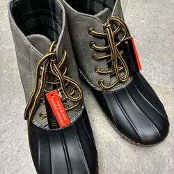 Women’s Size 7 Henry Ferrara Mission-200 Winter Snow Rain Duck Boots Gray New with Tags