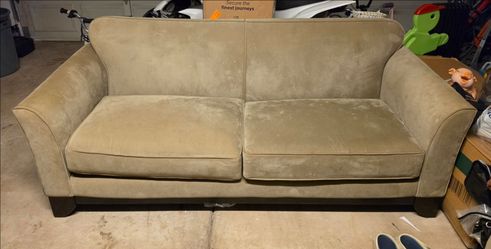 Couch set