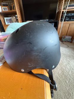 Kids medium bike helmet