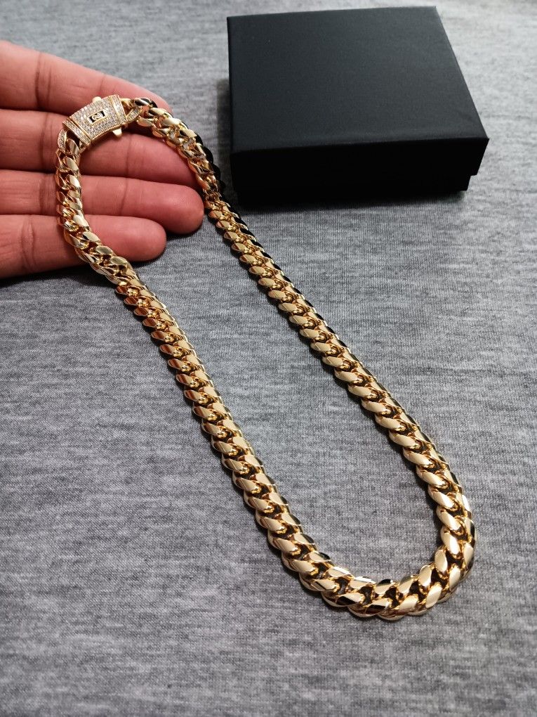 10mm Stainless steel 14k PVD Plated Cuban Link Necklace (18,20 and 24in Available)