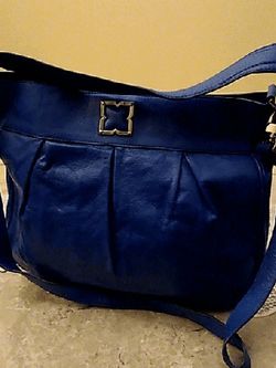 BCBGMAXAZRIA LEATHER BAG