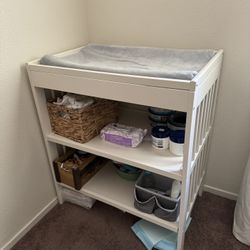 Changing Table – $25