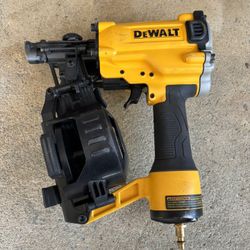 Dewalt Pneumatic Roofing Nailer