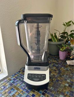 Ninja Blender 72 oz pitcher