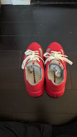 Pradas size 5’5