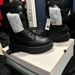 BNIB WOMENS COMBAT BOOTS