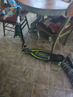Razor electric scooter