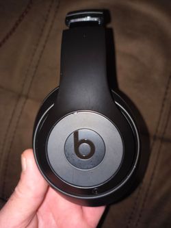 Beats solo over ear headphones